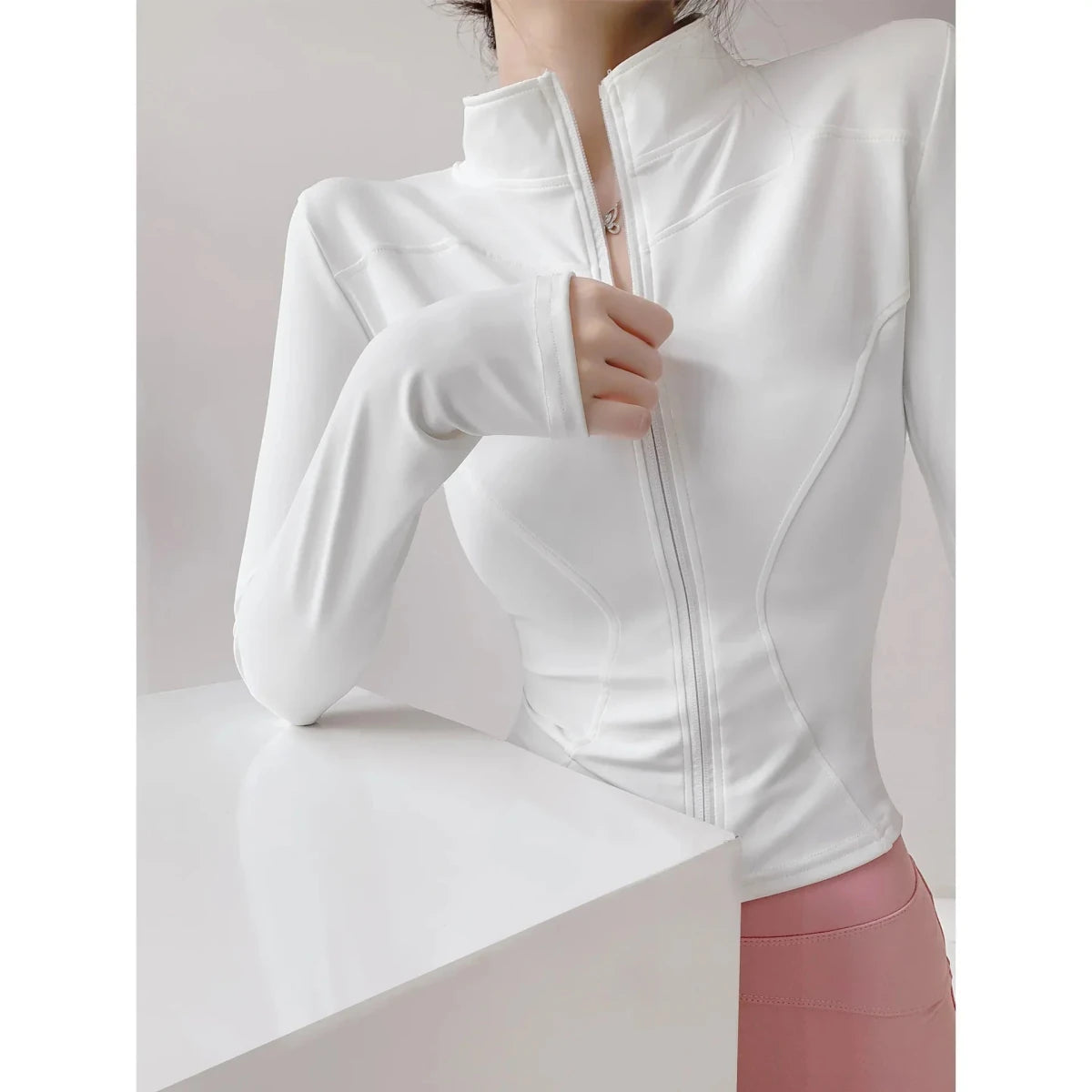 Women’s Slim-Fit Zip-Up Sports Jacket Women's Sports Jackets