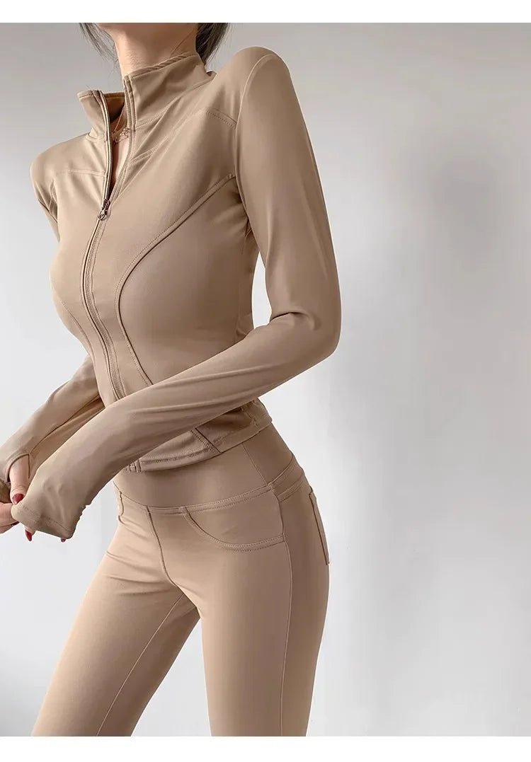 Women’s Slim-Fit Zip-Up Sports Jacket Women's Sports Jackets